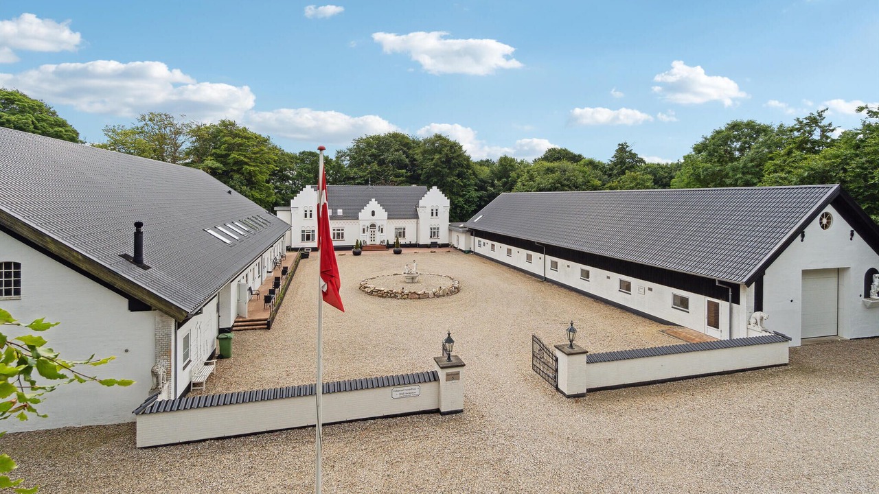 Photo of Others in Gording