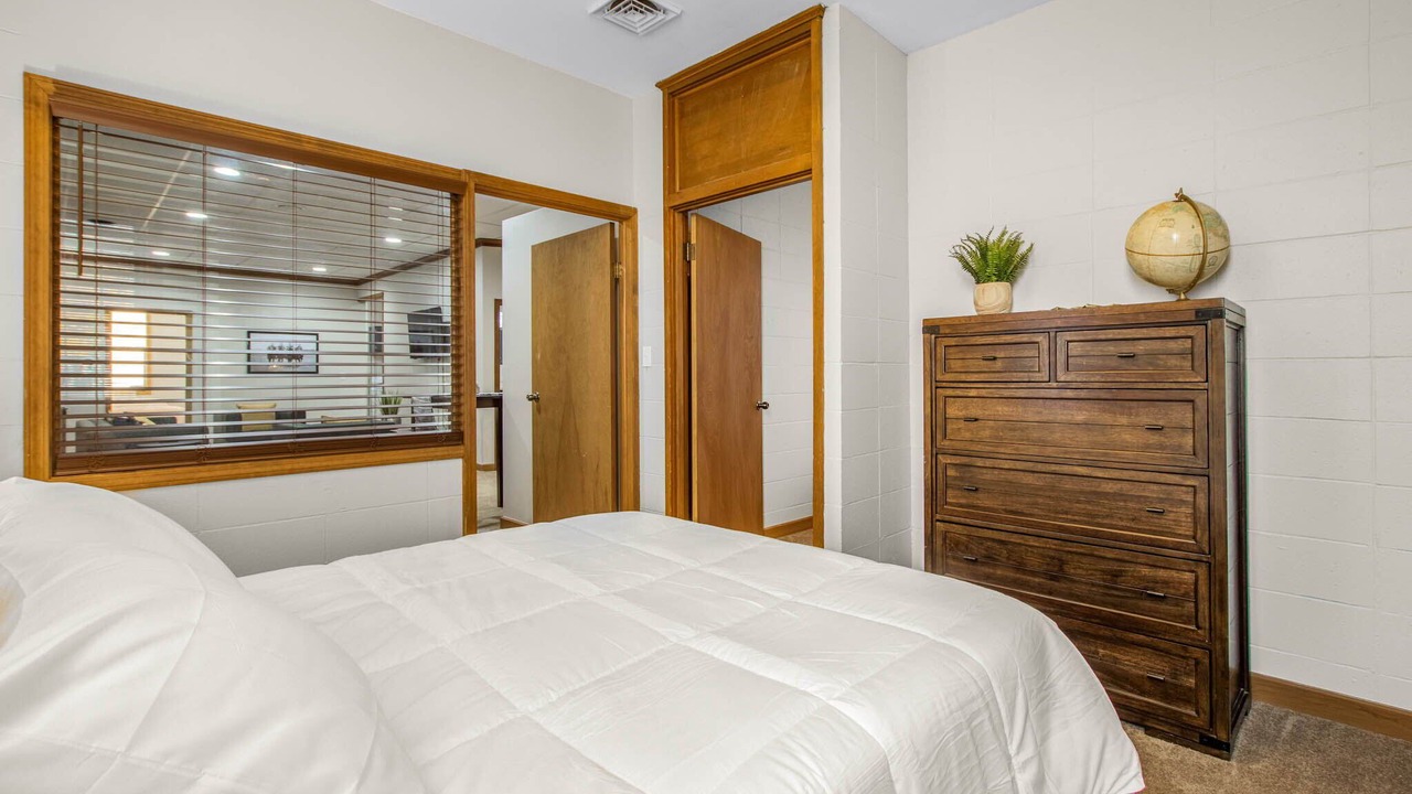 Photo of Bedroom in Mishawaka