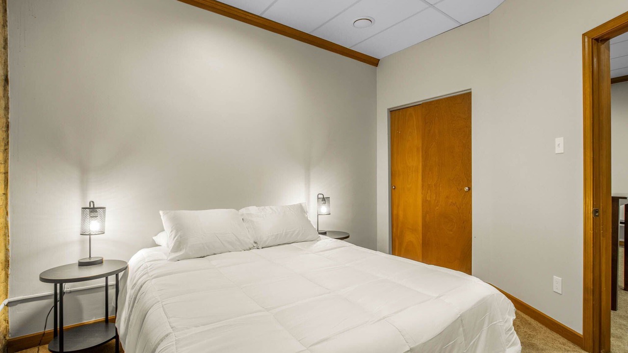 Photo of Bedroom in Mishawaka