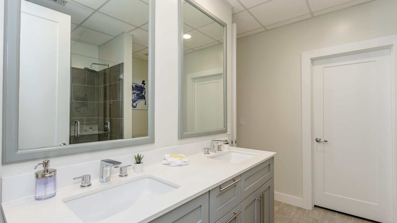Photo of Bathroom in Downtown Houston