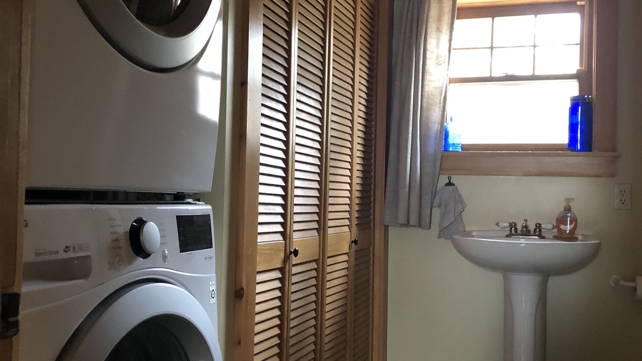 Photo of Bathroom in Bay of Fundy & Annapolis Valley