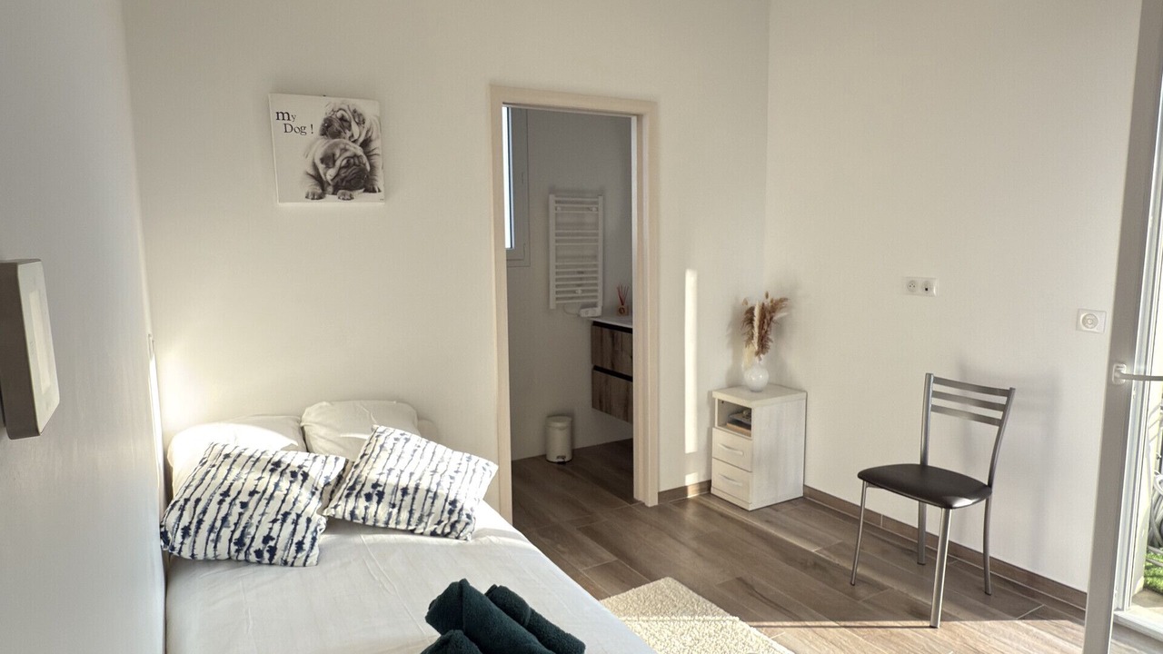 Photo of Others in Serignan