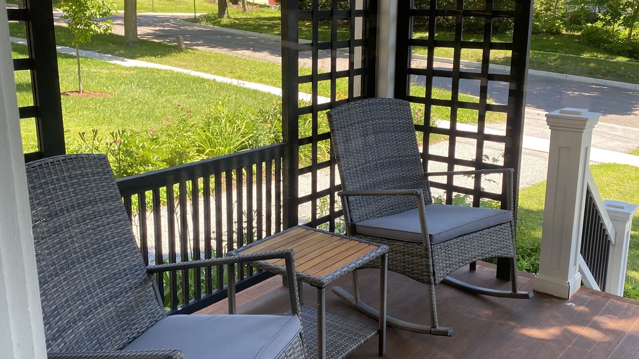 Photo of Patio Balcony in St. Albans Historic District