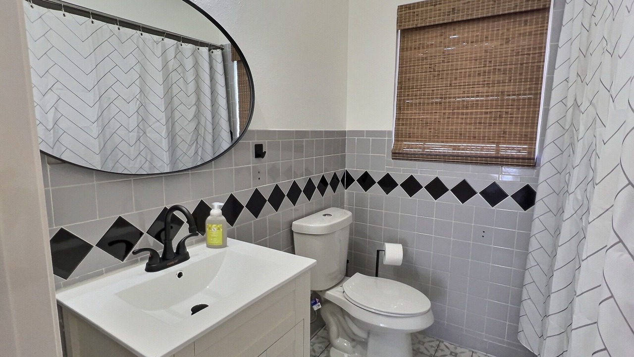 Photo of Bathroom in Universal City