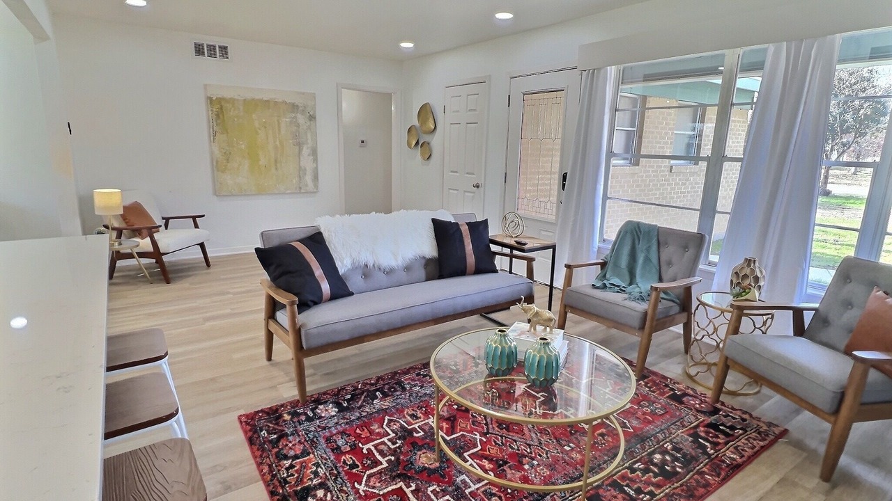 Photo of Livingroom in Universal City