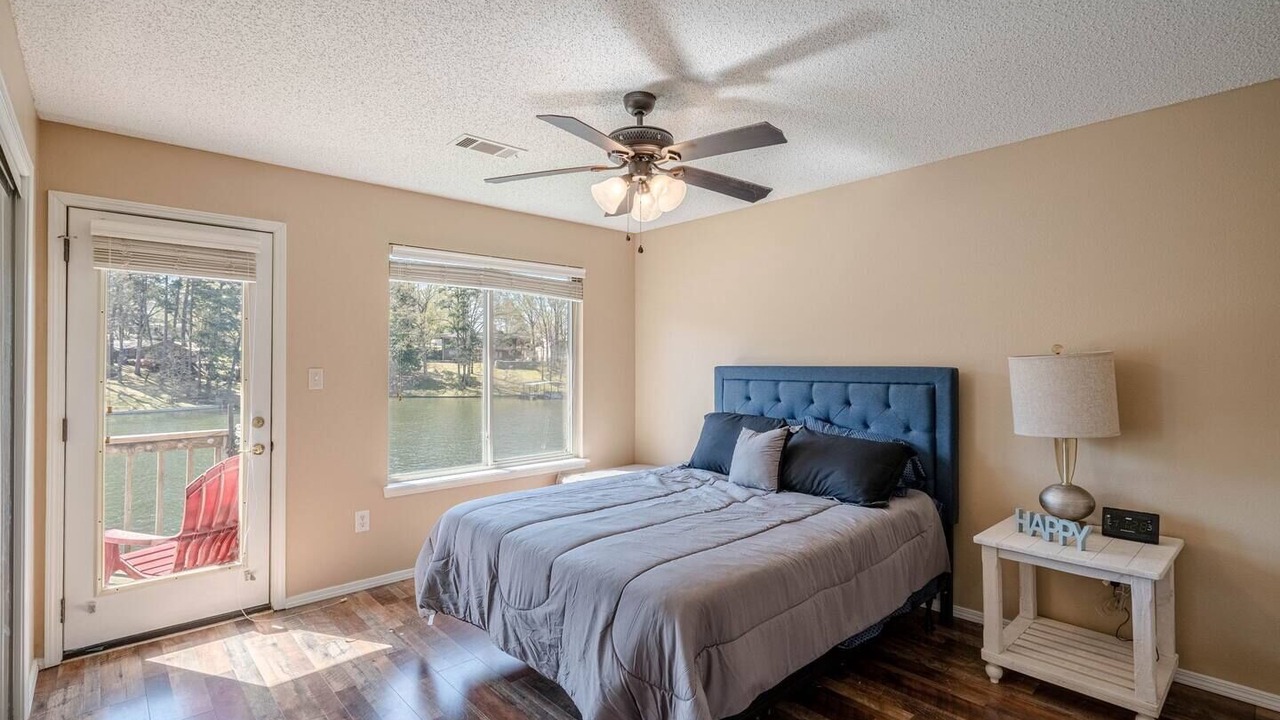 Photo of Bedroom in Mid America