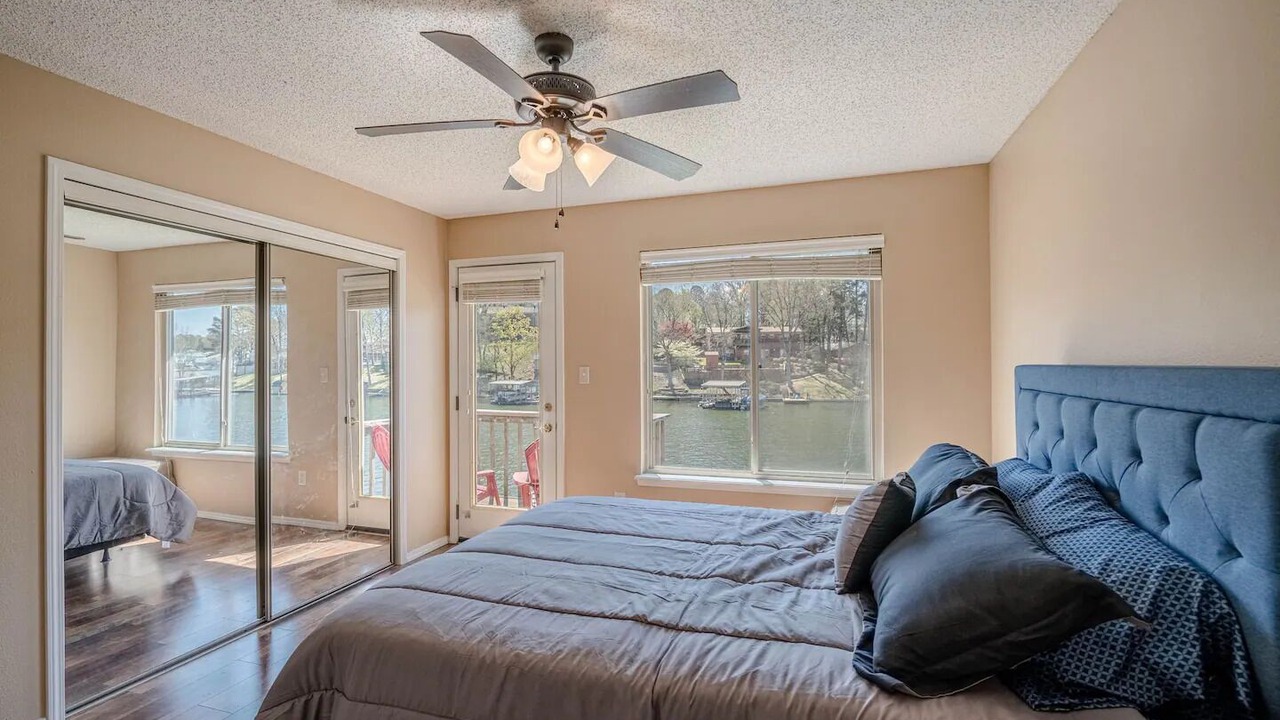 Photo of Bedroom in Mid America