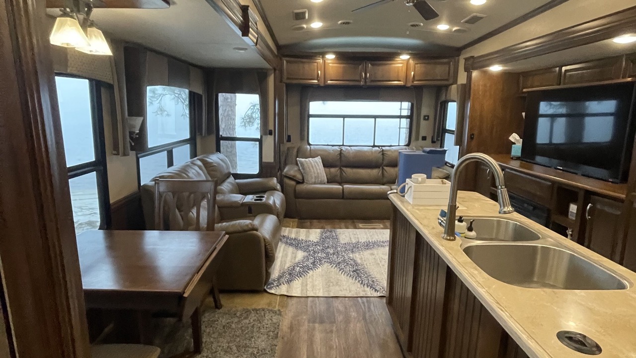 Photo of Livingroom in Carrabelle