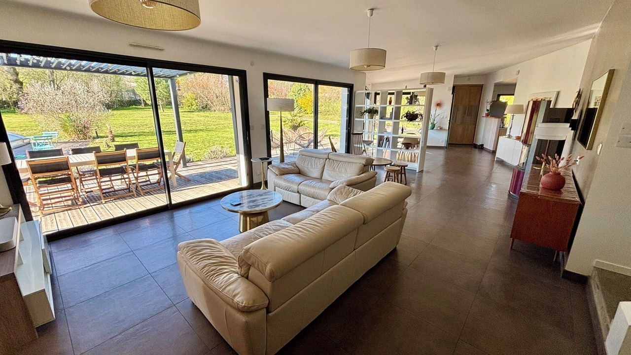 Photo of Livingroom in Onet-le-Chateau