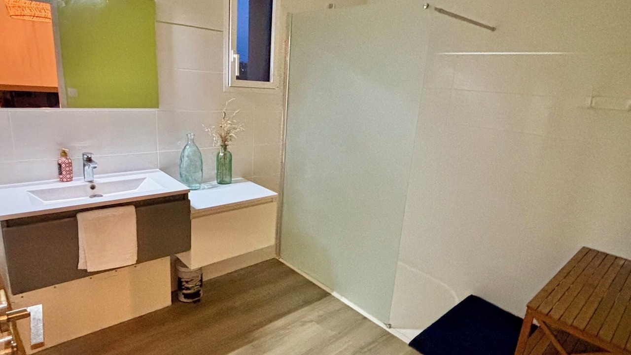 Photo of Bathroom in Onet-le-Chateau