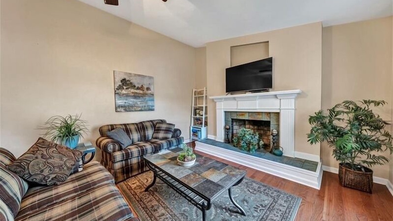 Photo of Livingroom in Huddleston