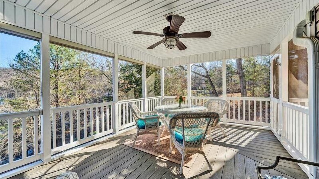 Photo of Outdoor in Huddleston