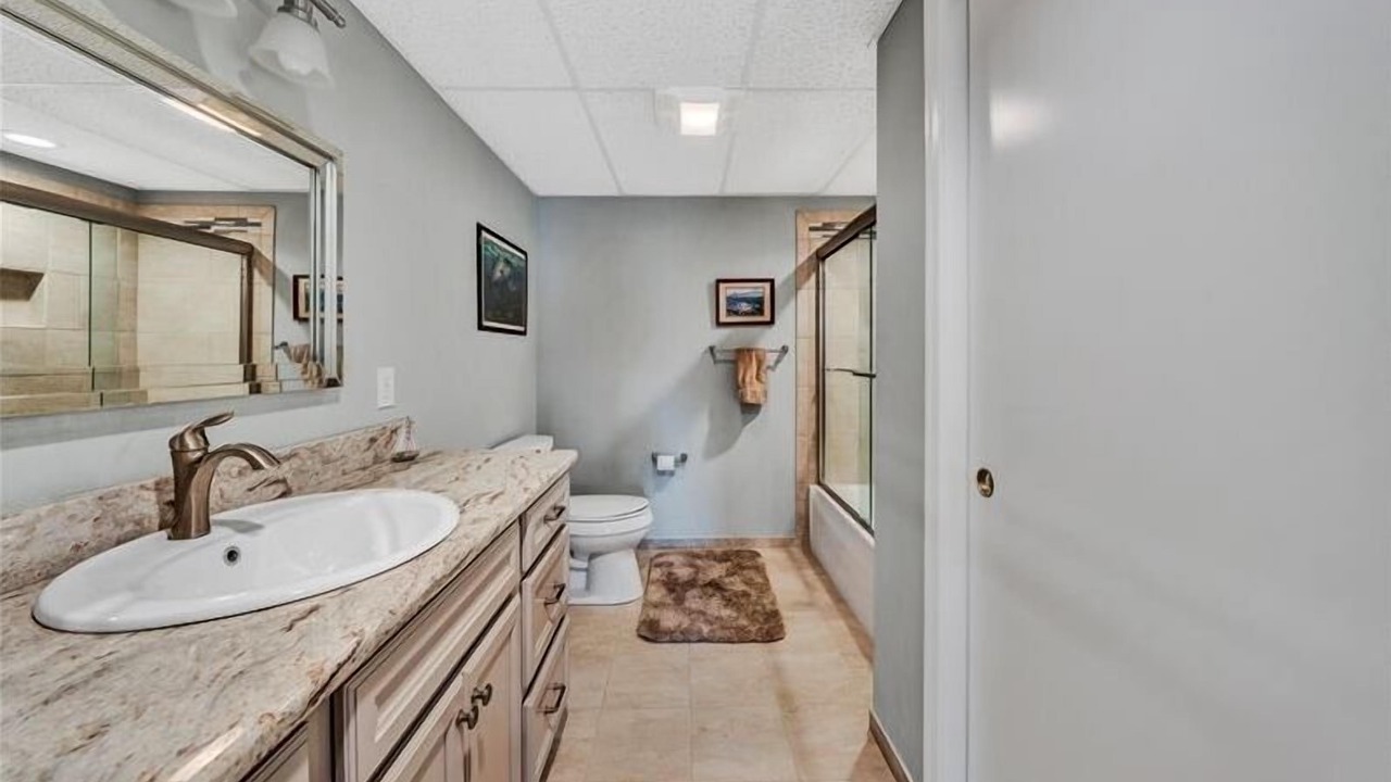 Photo of Bathroom in Huddleston