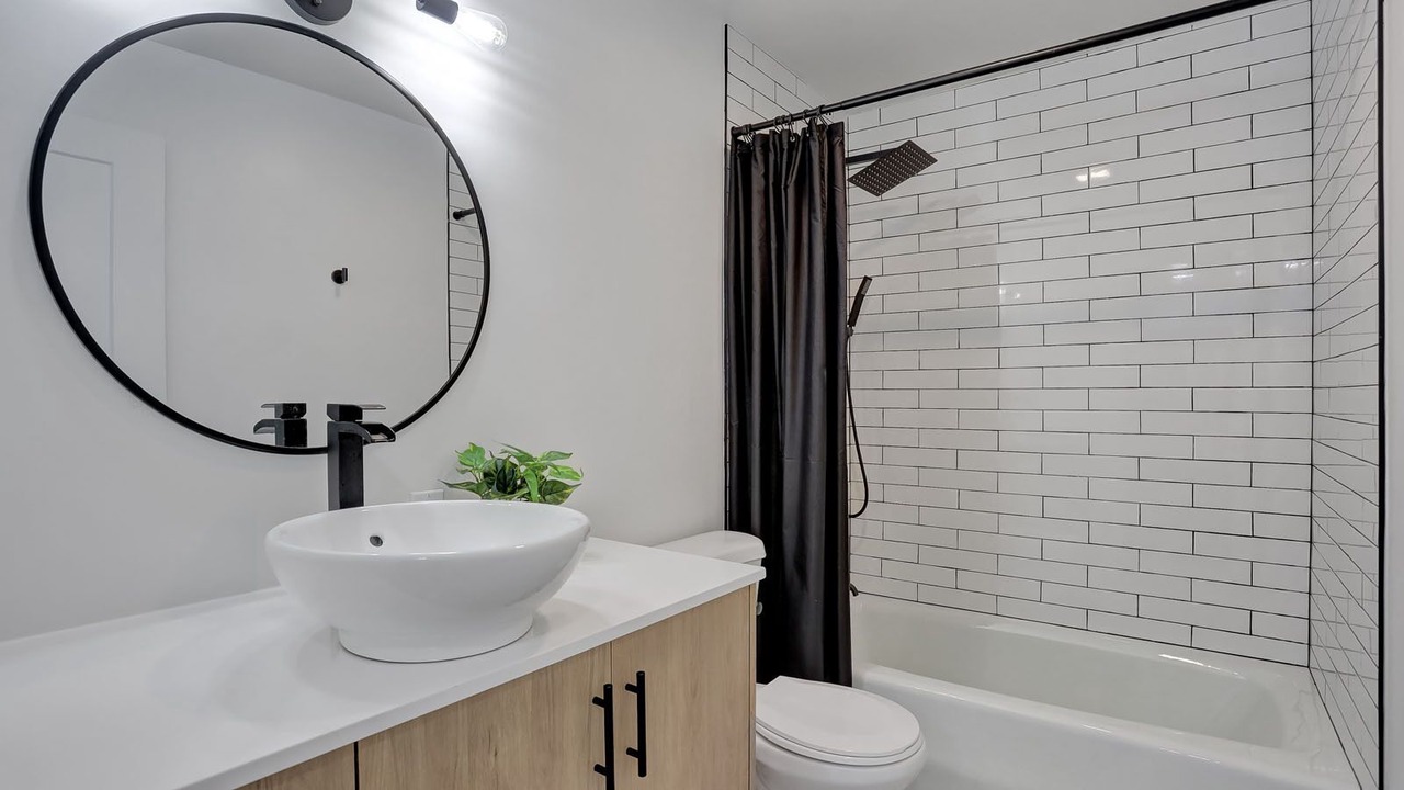 Photo of Bathroom in SeaTac