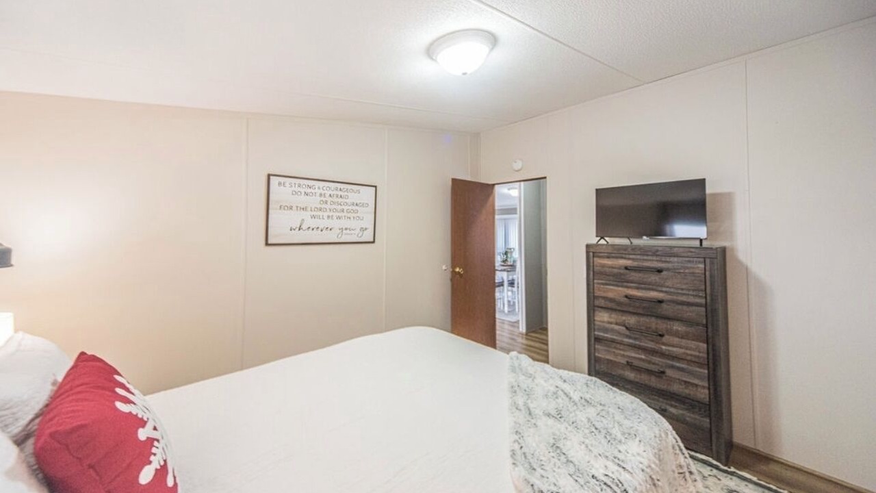 Photo of Bedroom in Grand Rivers