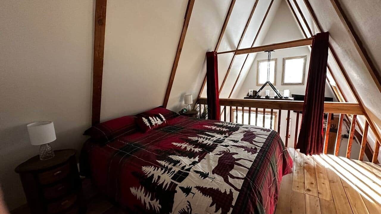 Photo of Bedroom in Crescent