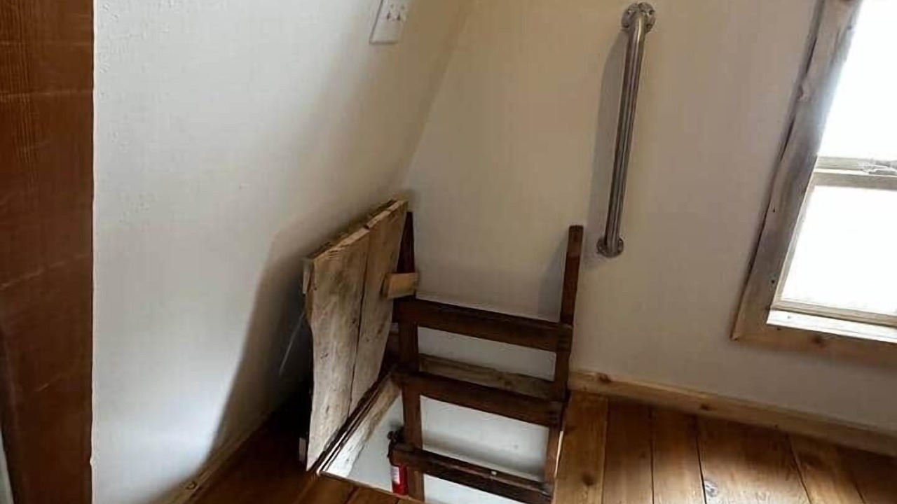 Photo of Others in Crescent