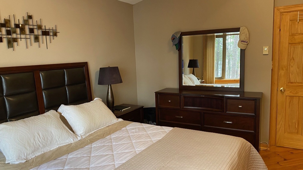 Photo of Bedroom in North Kawartha