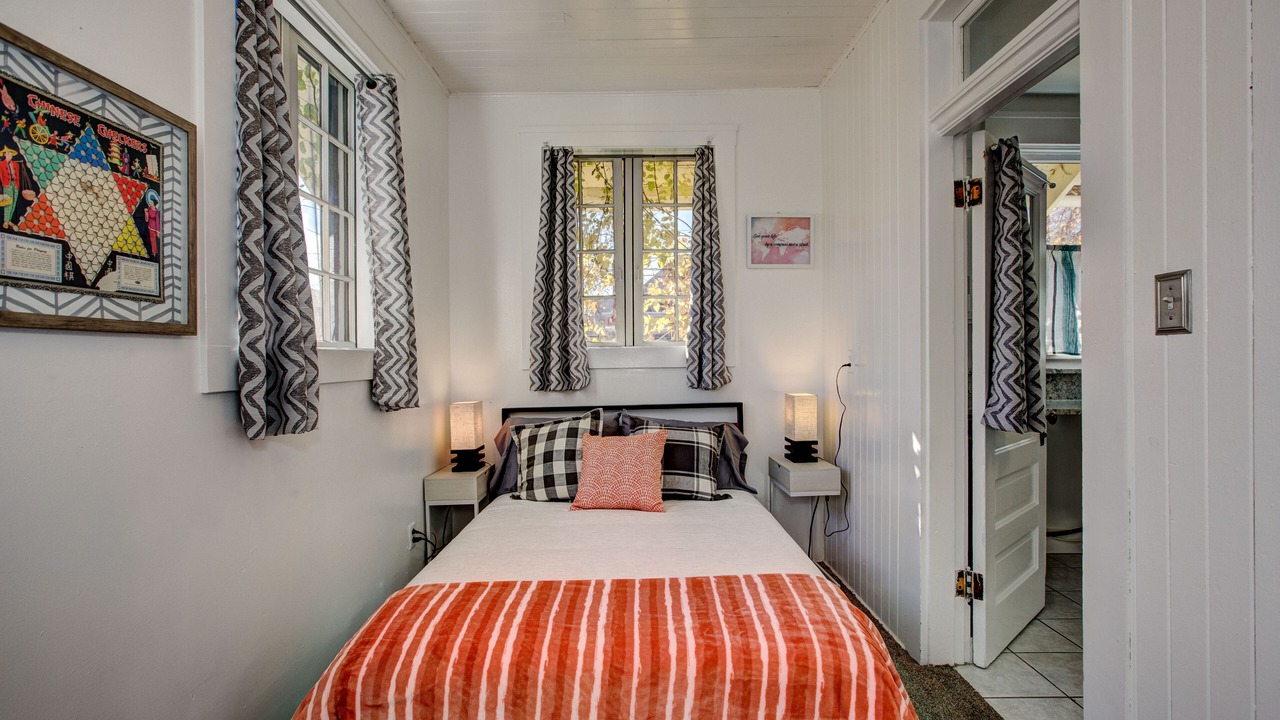 Photo of Bedroom in North End