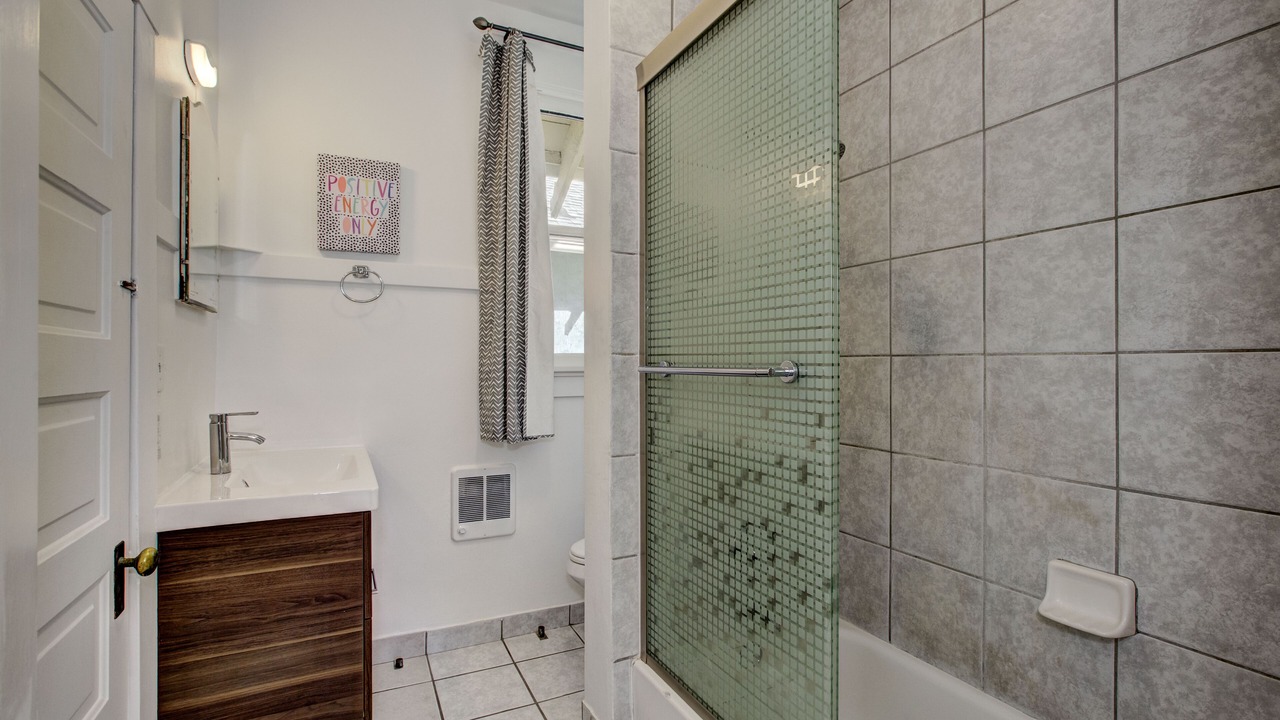 Photo of Bathroom in North End