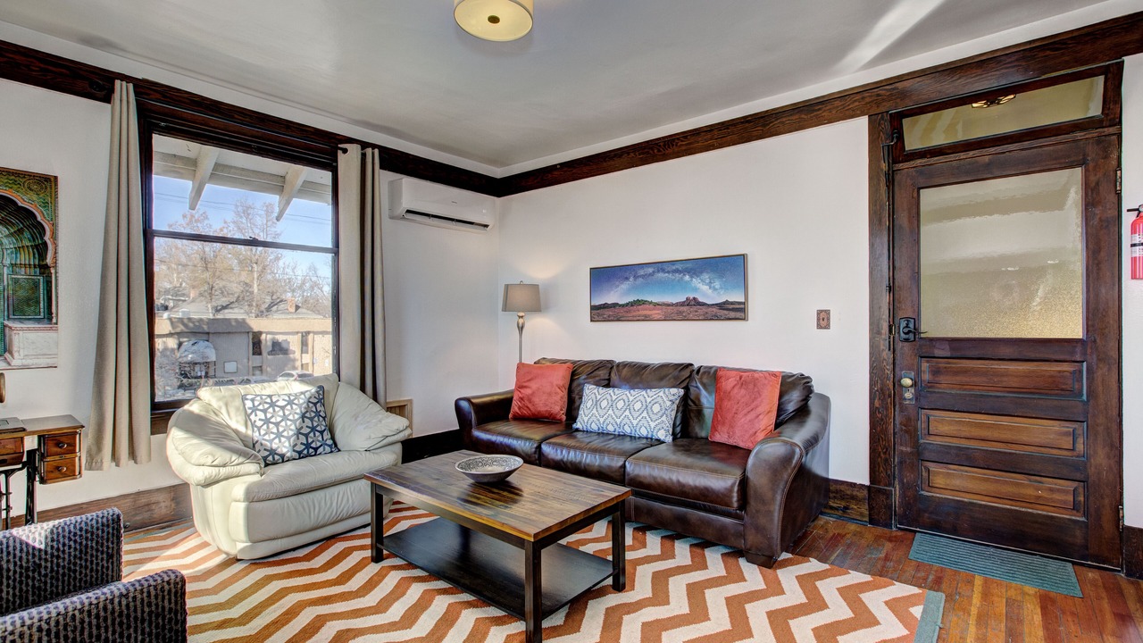 Photo of Livingroom in North End