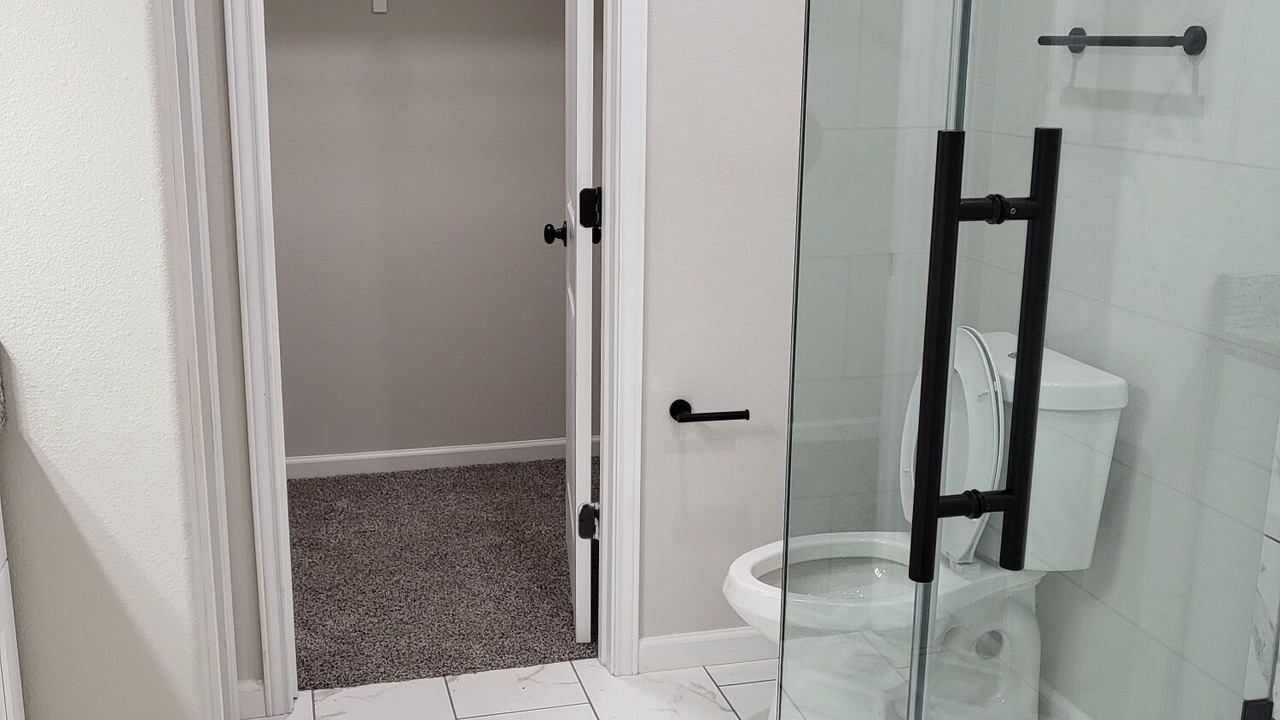 Photo of Bathroom in Floresville