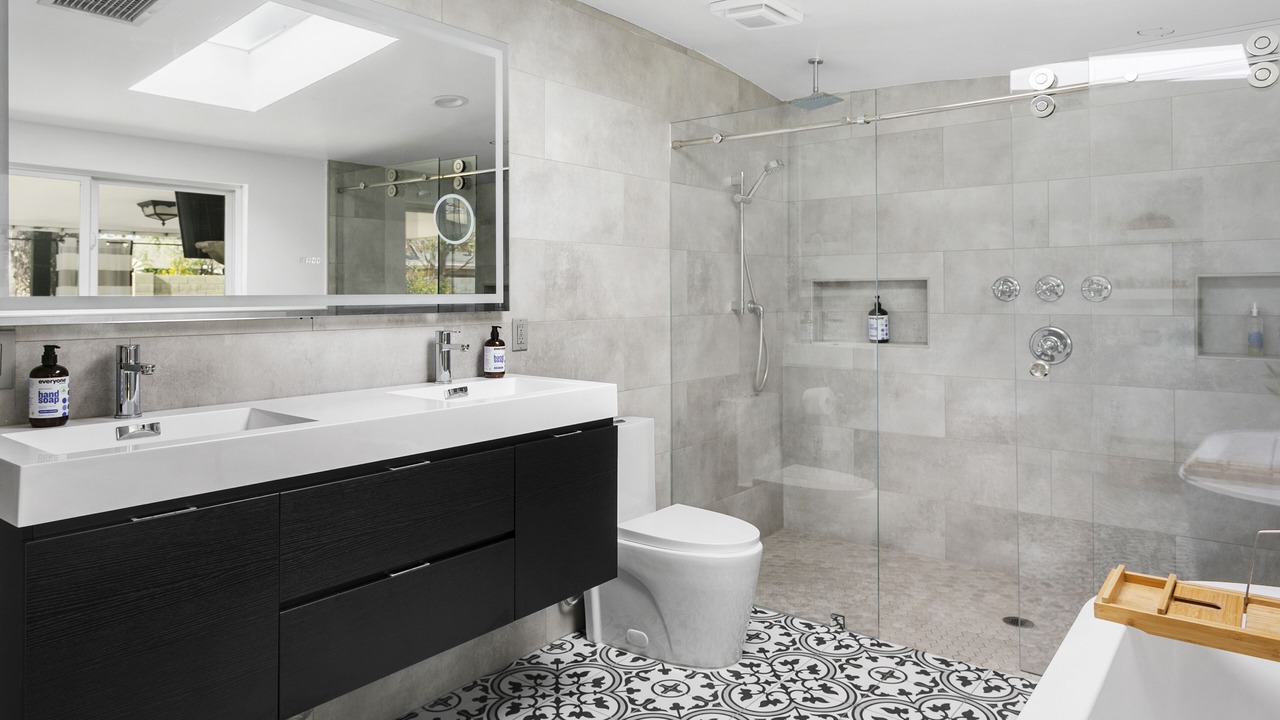 Photo of Bathroom in Alhambra