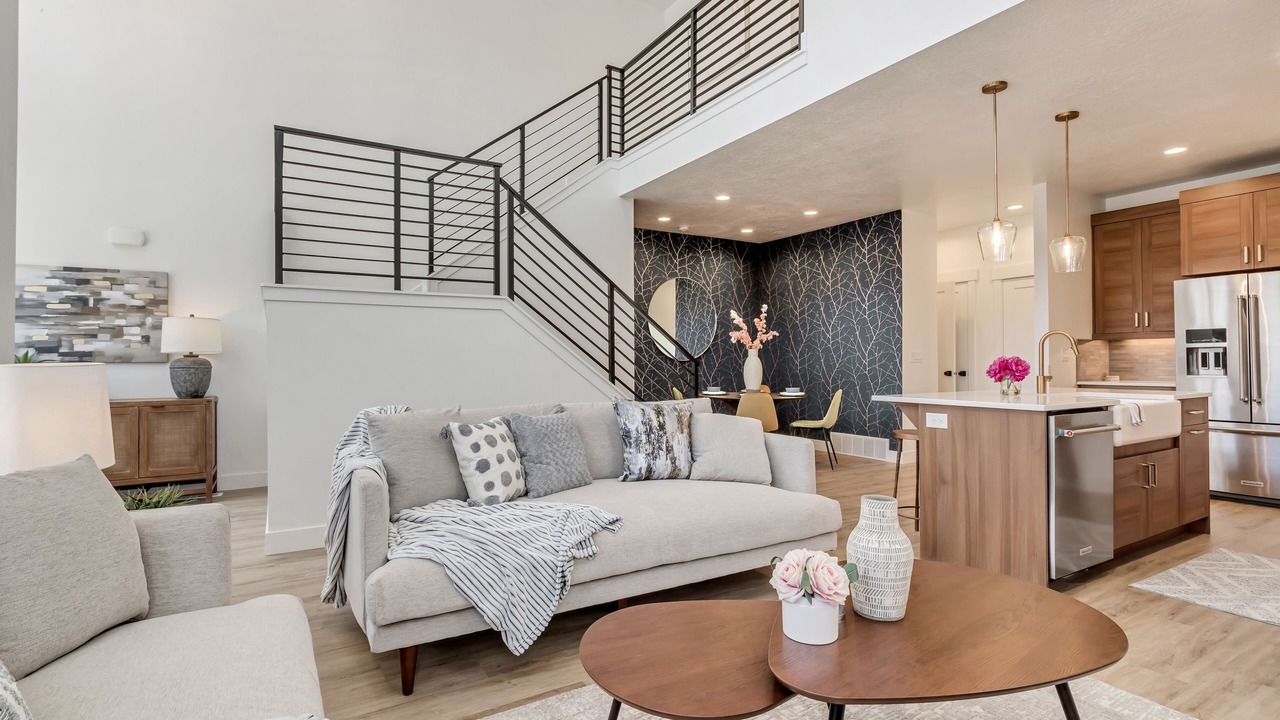 Photo of Livingroom in Lehi