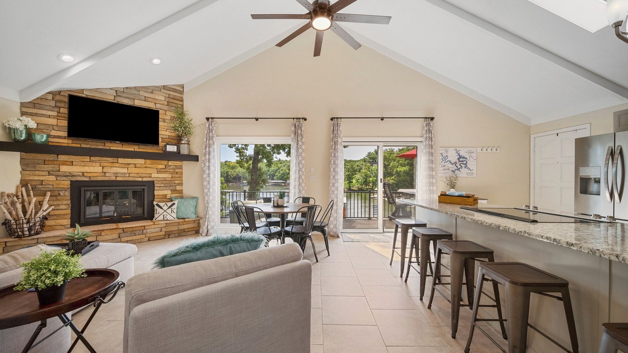 Photo of Livingroom in Osage Beach