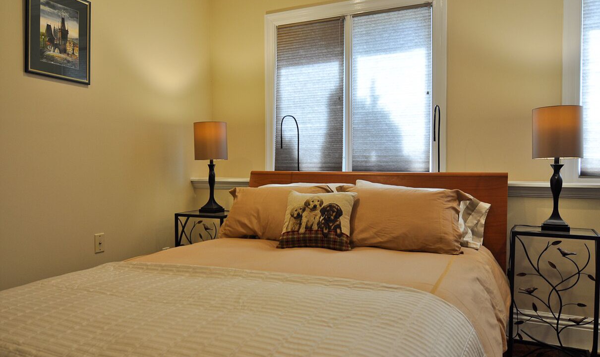 Photo of Bedroom in Monterey Heights