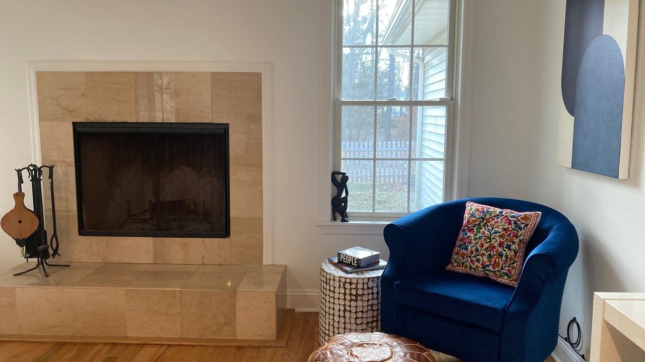 Photo of Livingroom in East Patchogue