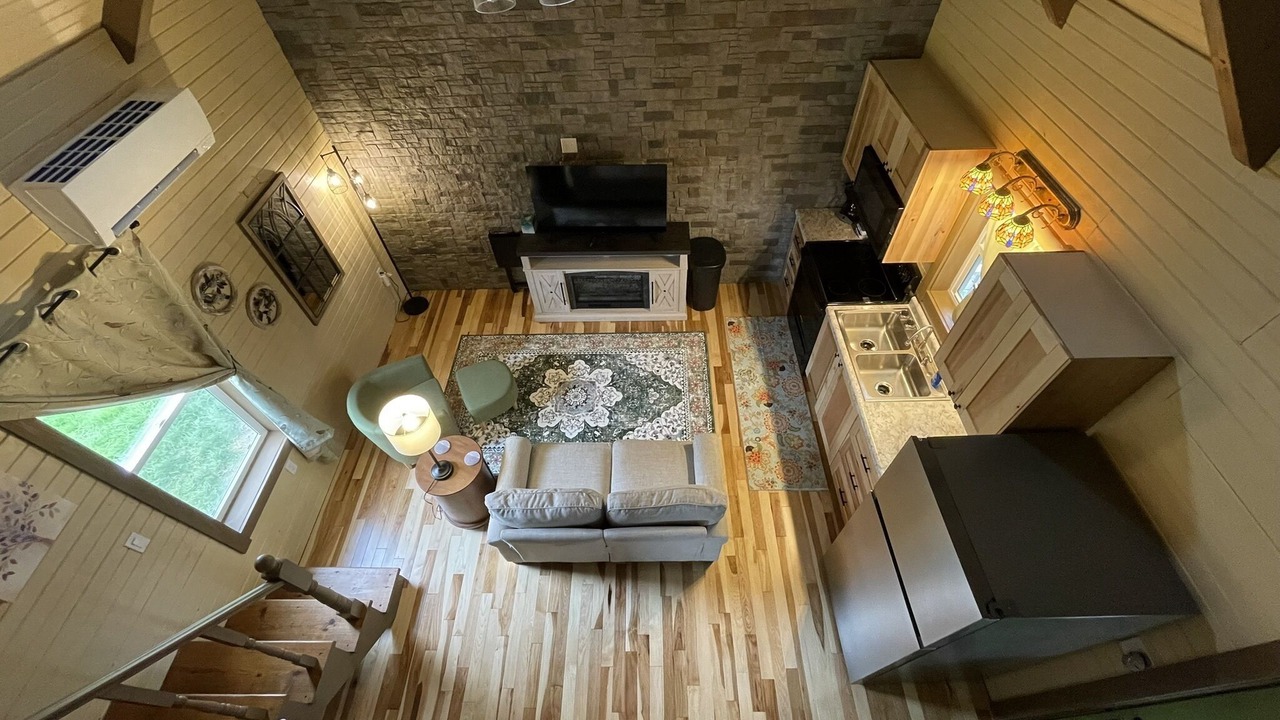 Photo of Others in Lyons