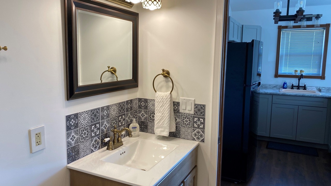 Photo of Bathroom in Lyons