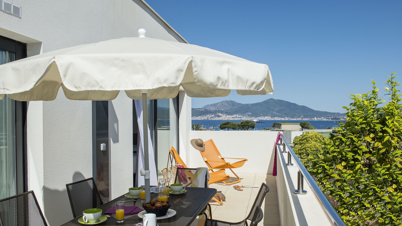 Photo of Bedroom in Porticcio