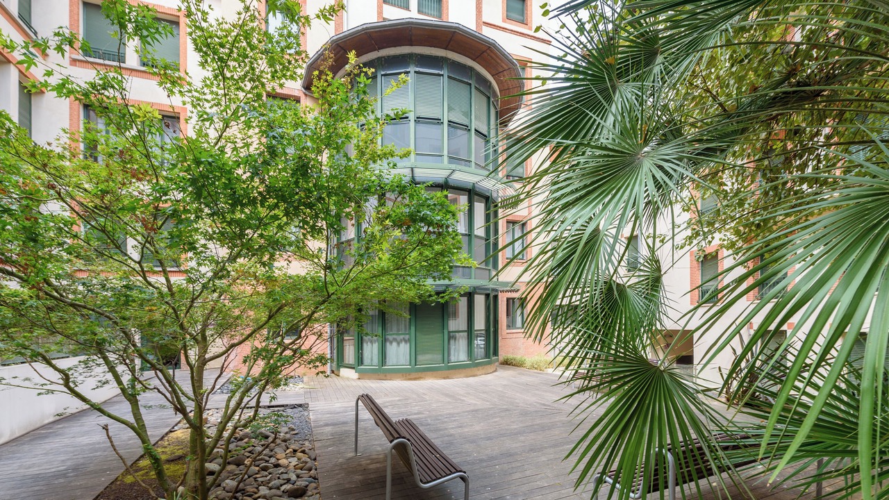 Photo of Outdoor in Carmes