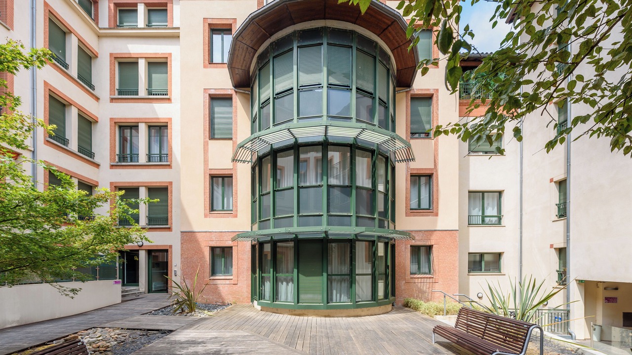 Photo of Outdoor in Carmes