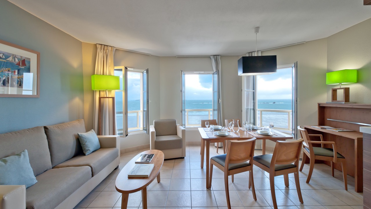 Photo of Livingroom in Saint-Ideuc