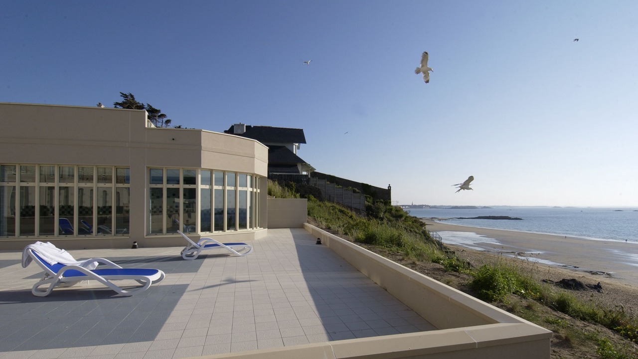 Photo of Patio Balcony in Saint-Ideuc