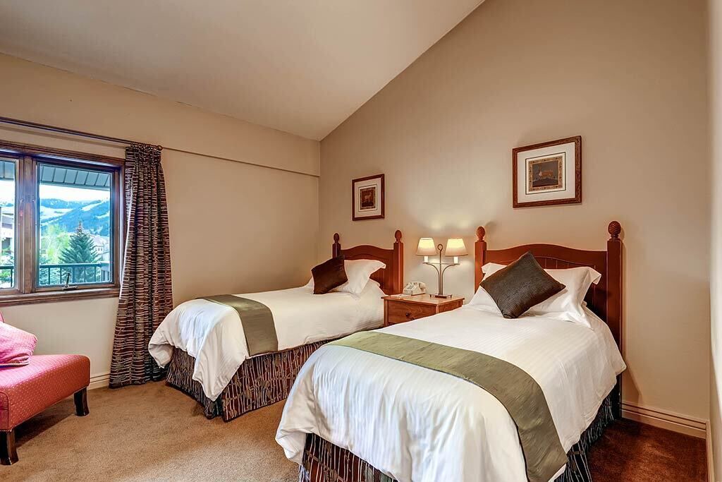 Photo of Bedroom in Avon