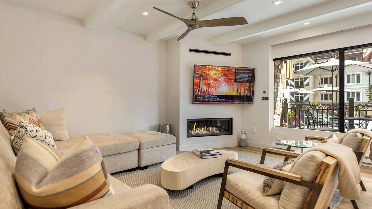 Photo of Livingroom in Vail