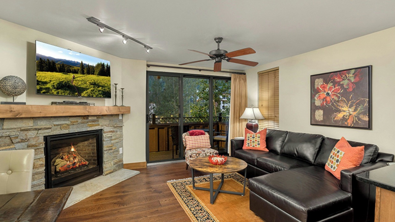 Photo of Livingroom in Vail