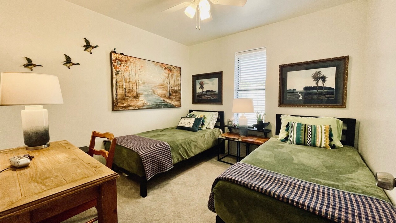 Photo of Bedroom in Granbury