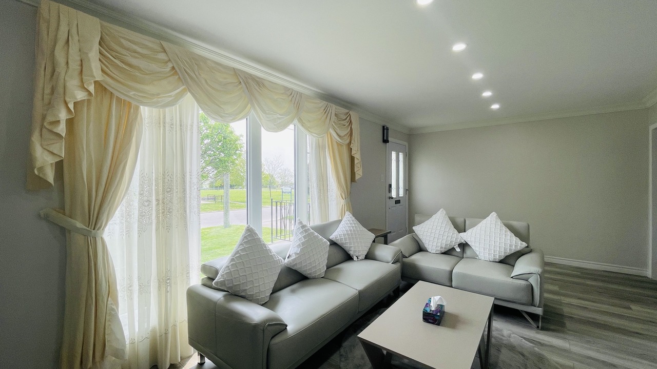 Photo of Livingroom in Scarborough