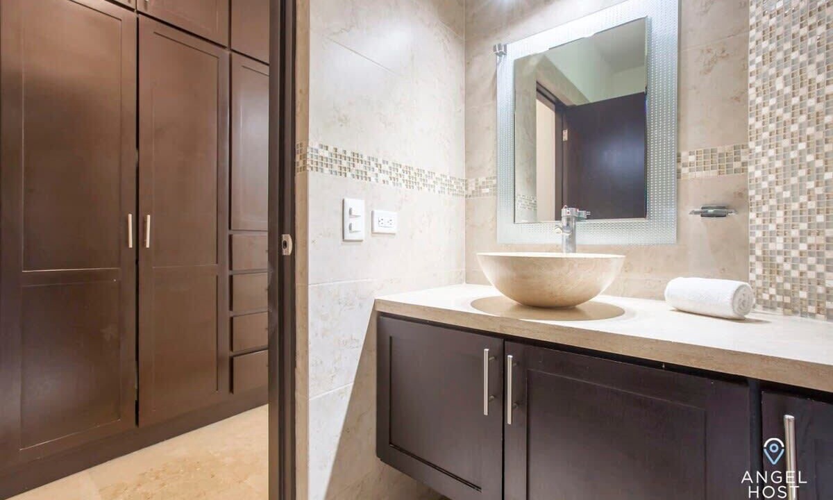 Photo of Others in Esterito