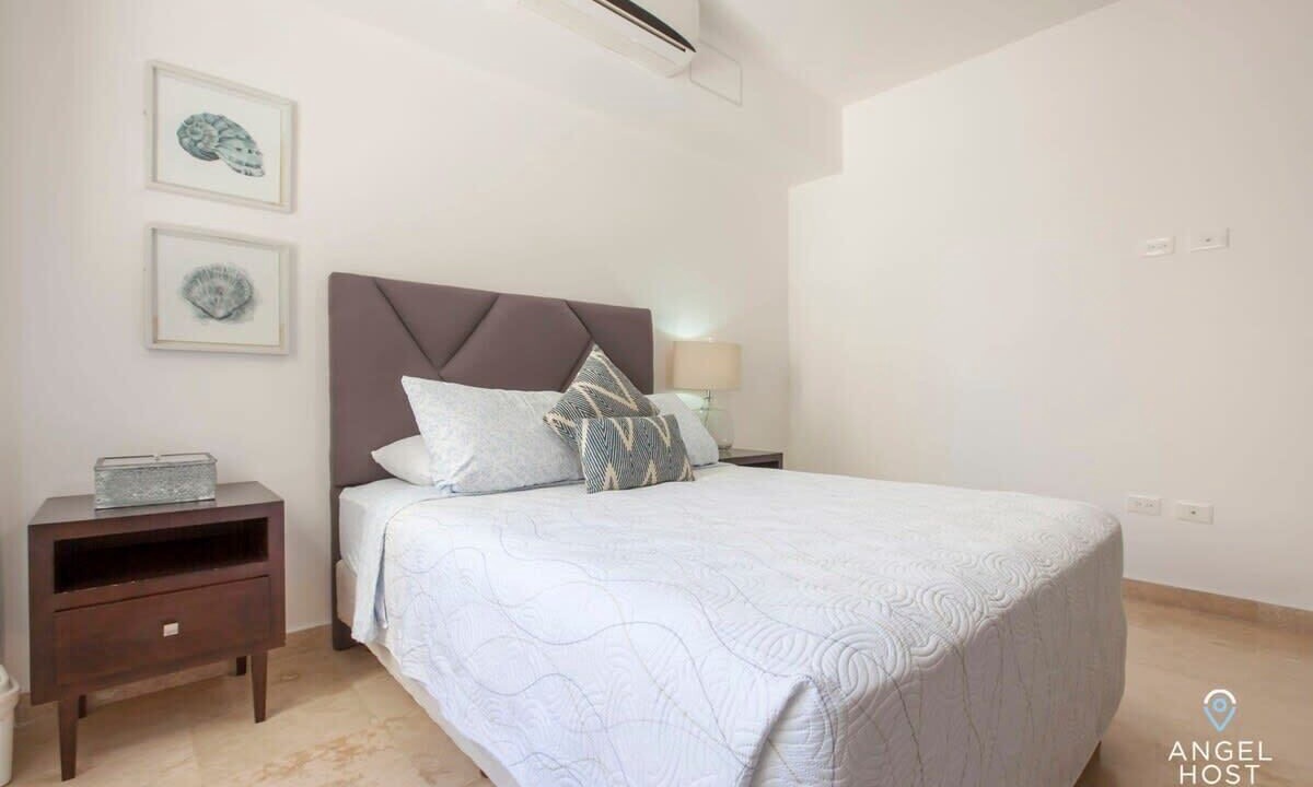 Photo of Others in Esterito