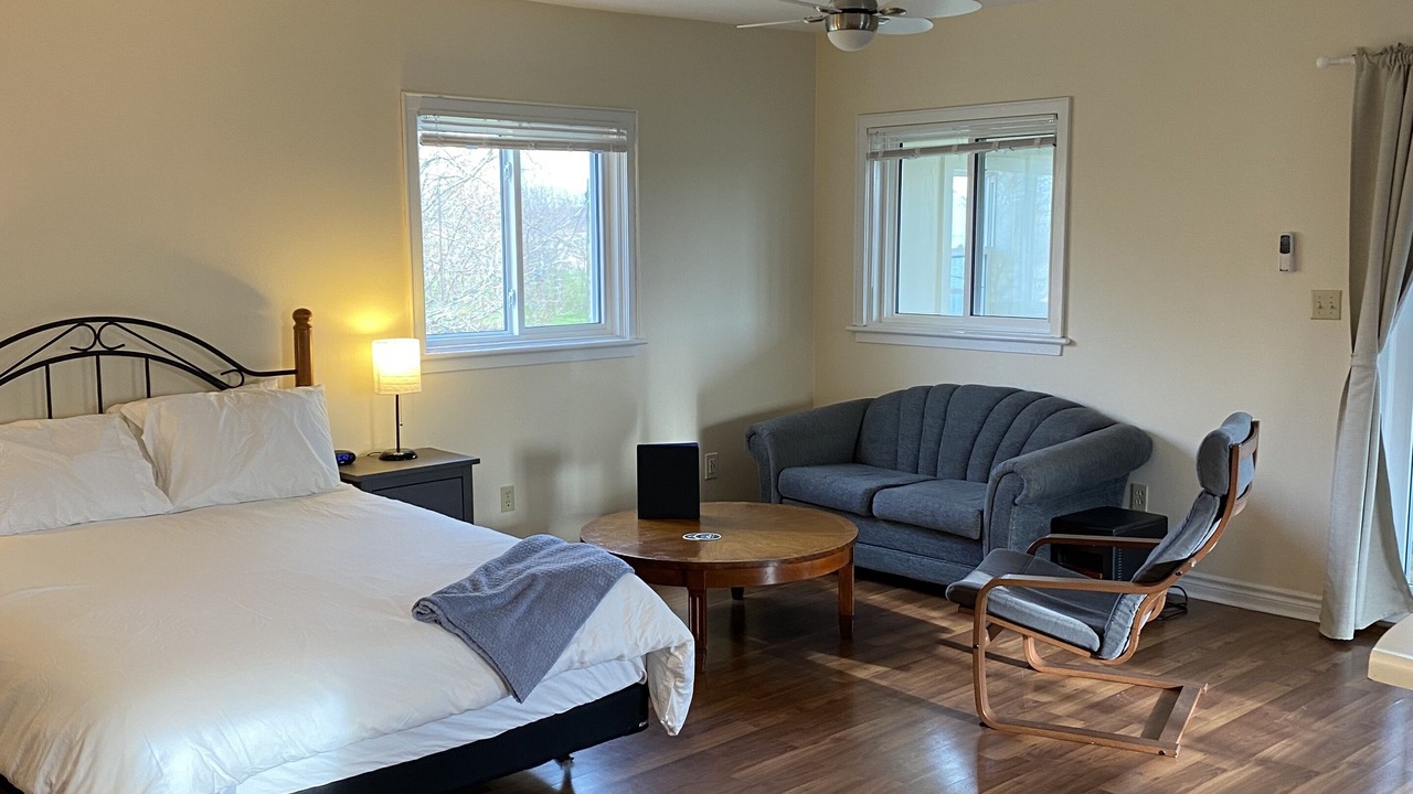 Photo of Bedroom in Thorold