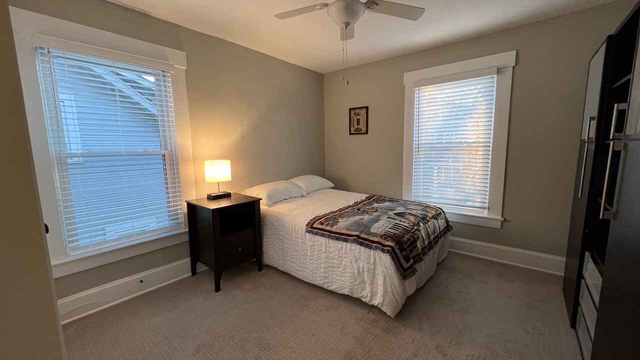 Photo of Bedroom in Weinland Park