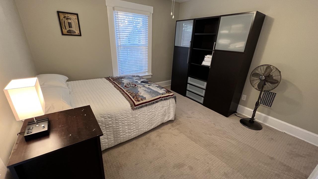 Photo of Bedroom in Weinland Park