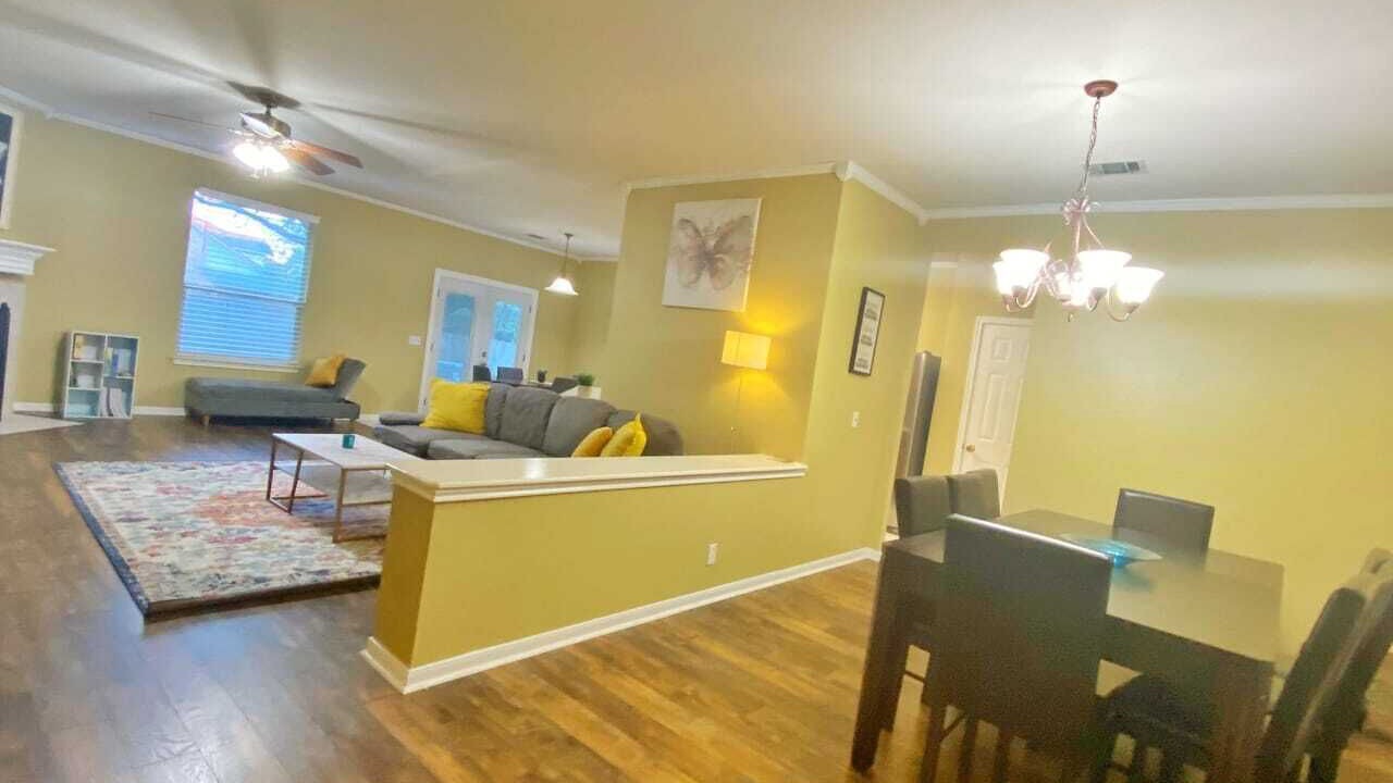 Photo of Livingroom in Cat Hollow