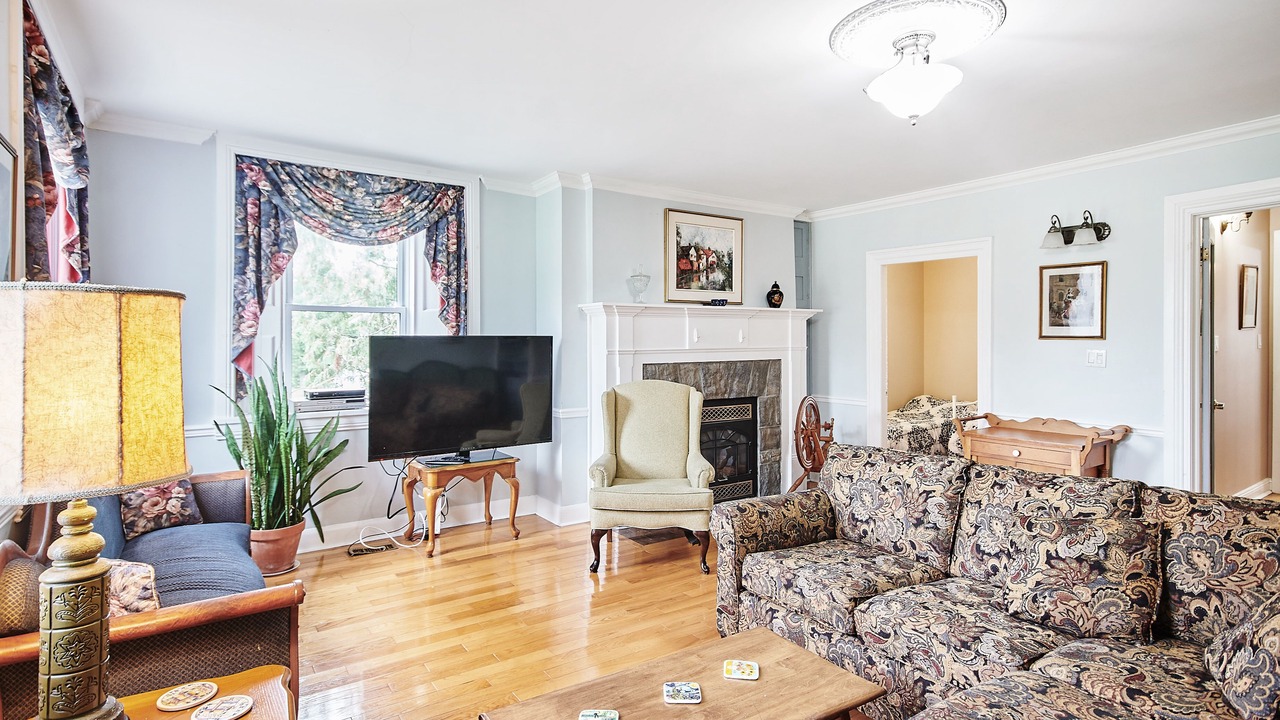 Photo of Livingroom in Edwardsburgh/Cardinal